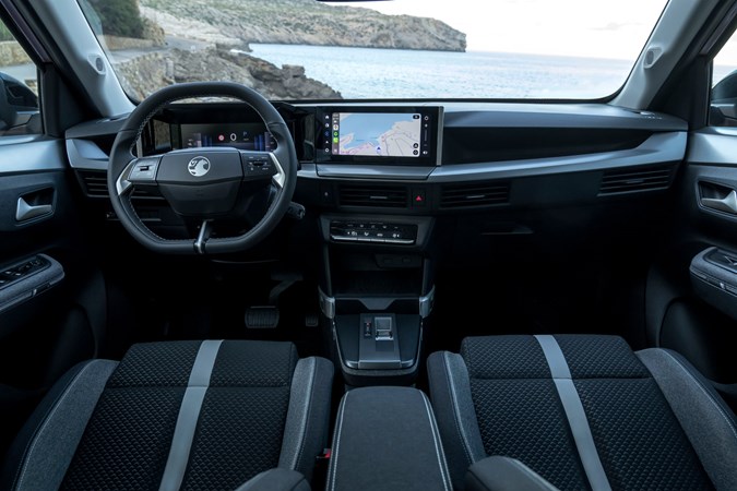 Vauxhall Frontera Electric interior