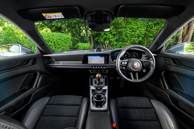 Porsche 911 992.2 interior