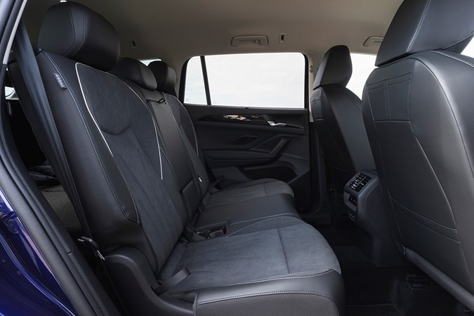 Volkswagen Tayron review (2025) | Parkers cars