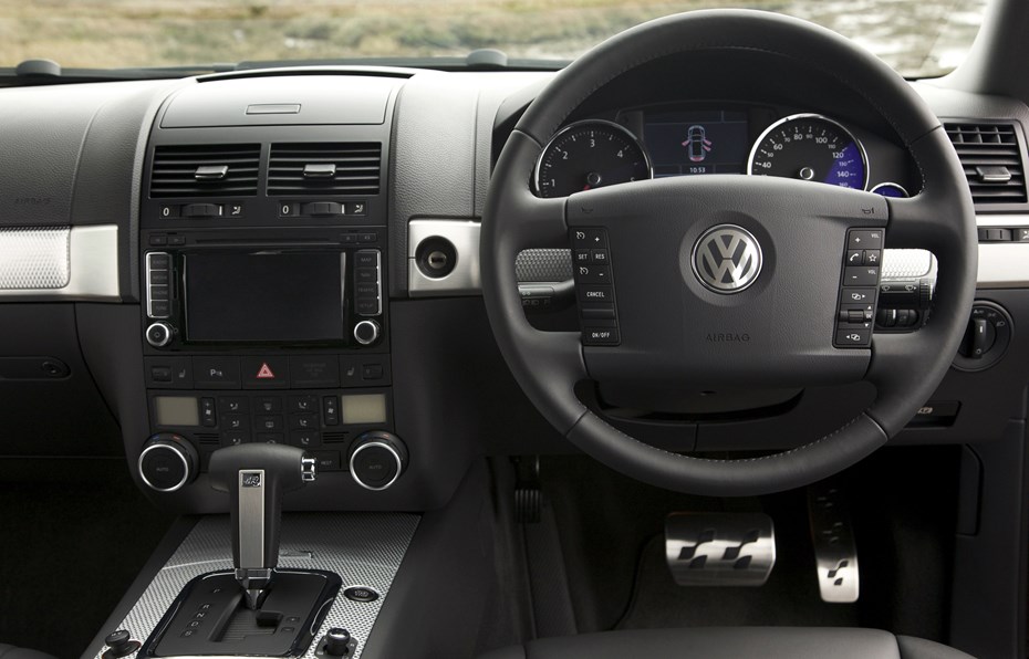 2008 Volkswagen Touareg R50 Review - Drive