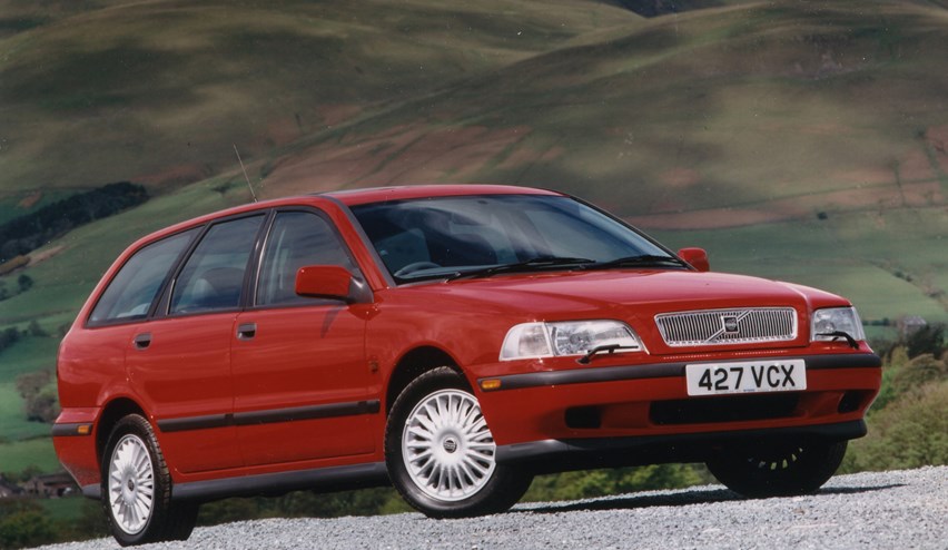 Volvo V40 Alt