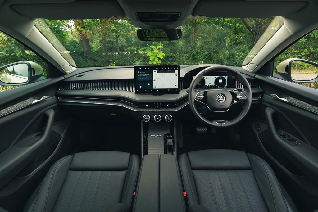 top-plug-in-hybrid-estates-to-buy-in-2026-spacious-and-affordable-to-run