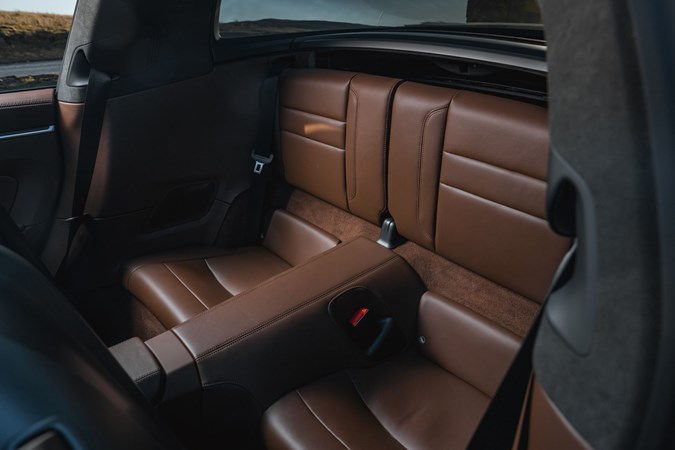 Porsche 911 Targa rear seats