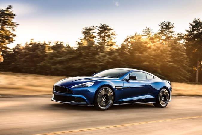 Aston Martin Vanquish S dynamic