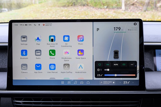 Xpeng G6 touchscreen