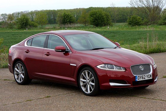 Jaguar XF Saloon (08-15) specifications data