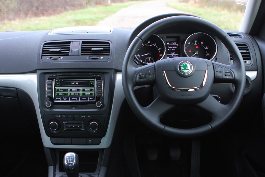 Used Skoda Yeti Hatchback (2009 - 2017) interior