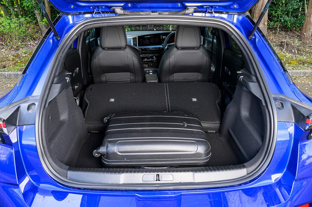 Vauxhall Mokka Electric SUV Review 2026 Vauxhall Mokka Electric SUV Review 2026