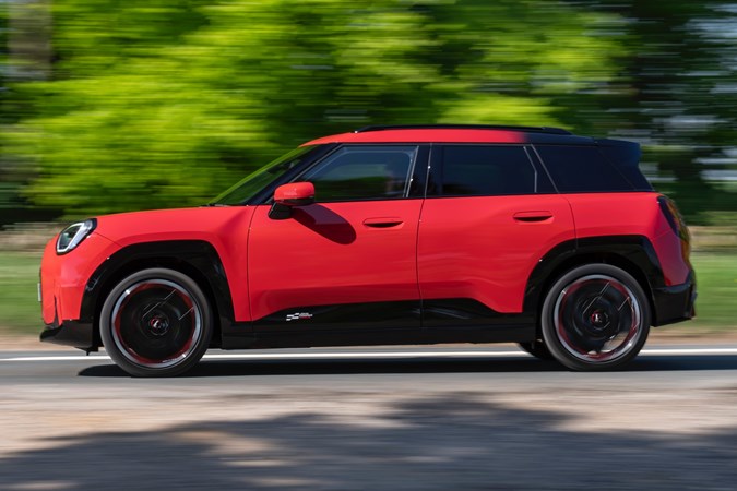 MINI Aceman JCW profile driving