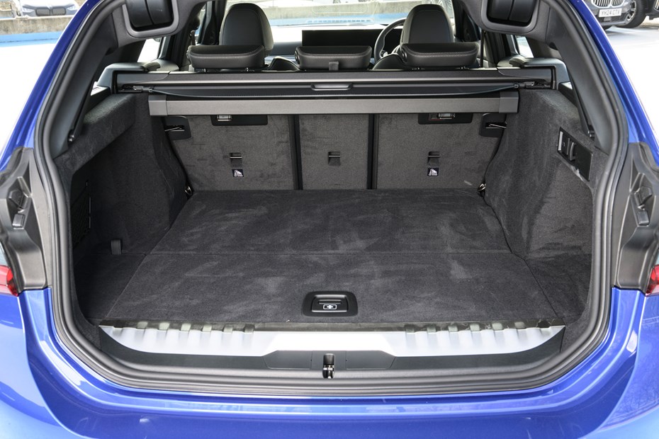 BMW 3 Series Touring boot space, rear seats upright
