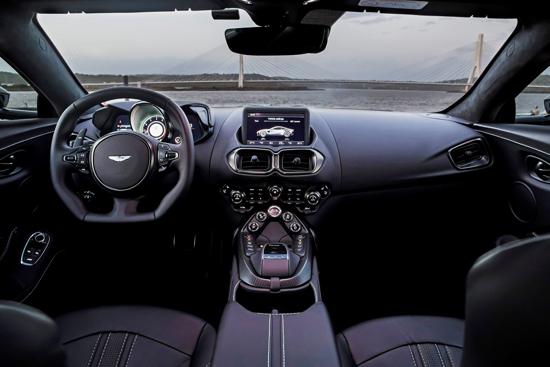 Used Aston Martin Vantage Coupe (2018 - 2024) interior