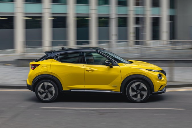 Nissan Juke profile driving