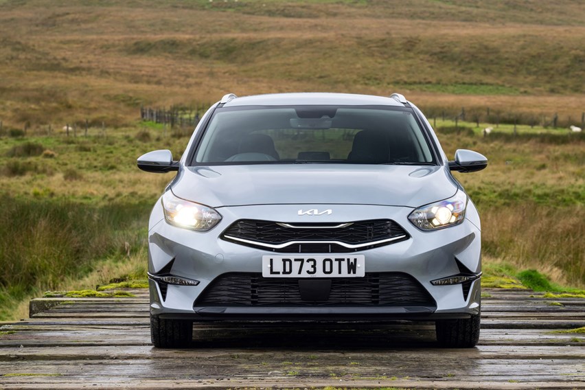 kia-ceed-sportswagon-2025-review-an-estate-car-you-ll-buy-with-your