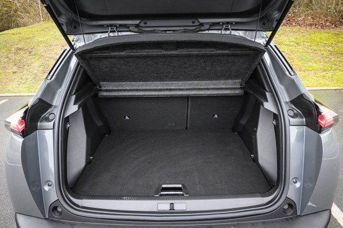 Peugeot 2008 boot