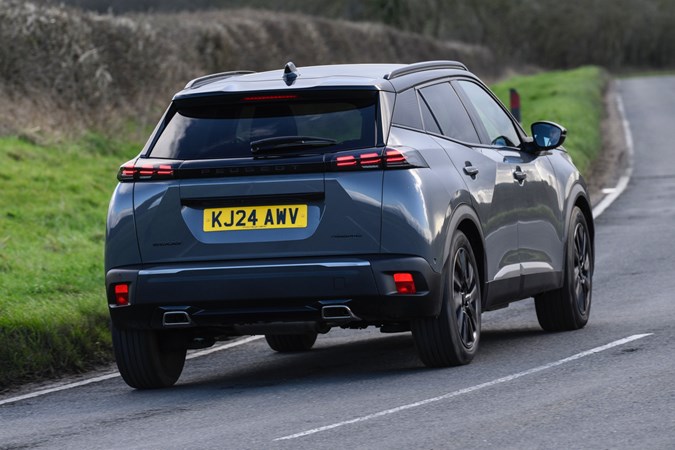 Peugeot 2008 rear cornering