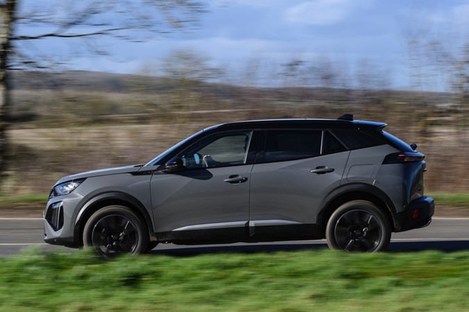 Peugeot 2008 profile driving