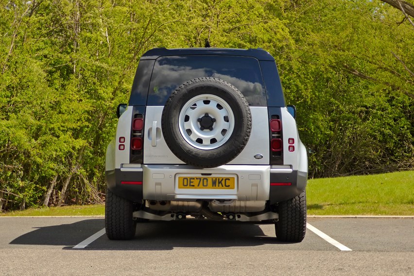 Land Rover Defender (2026) boot space & practicality