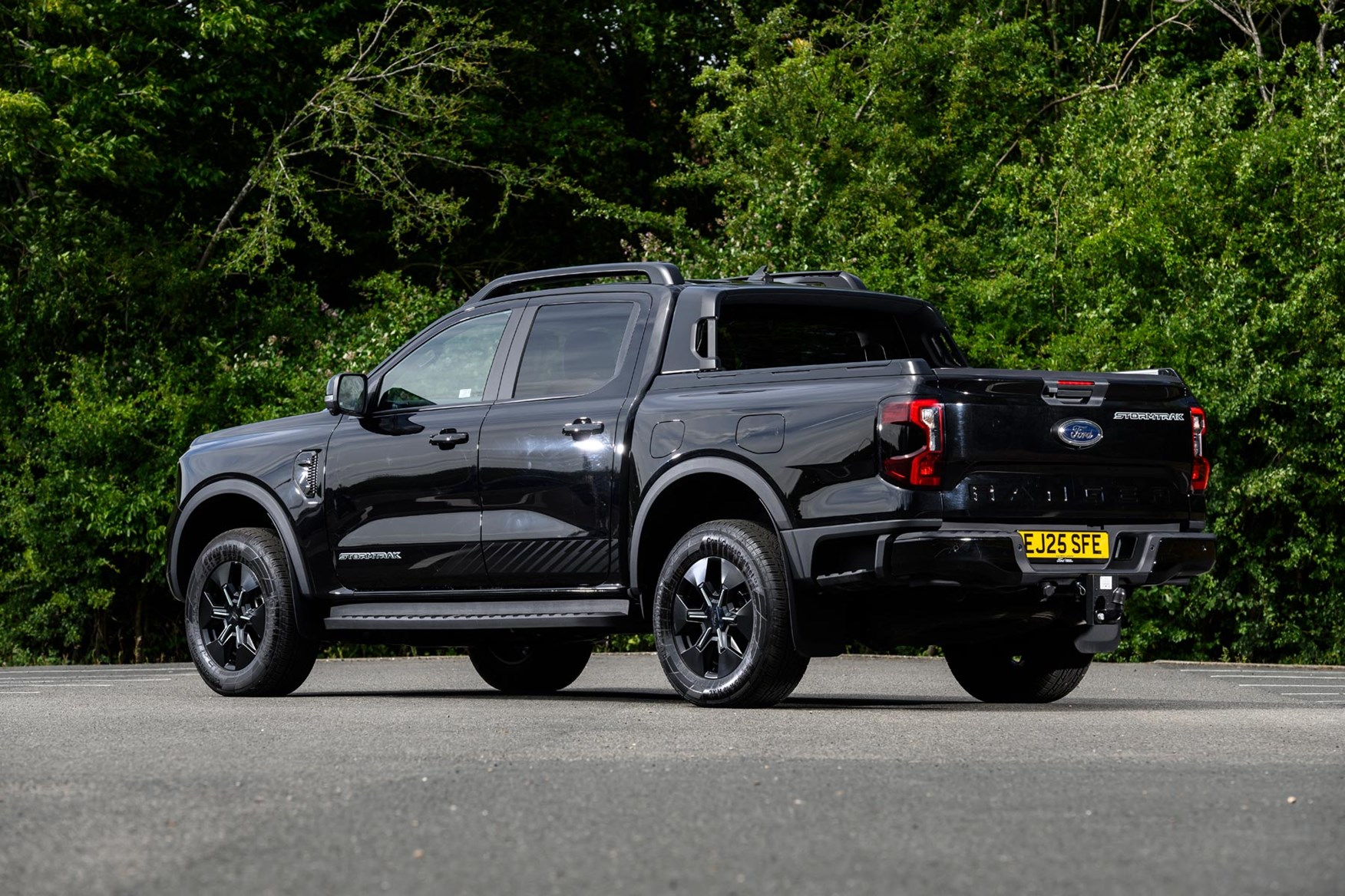 The Ford Ranger PHEV retains much of what makes a pickup great.