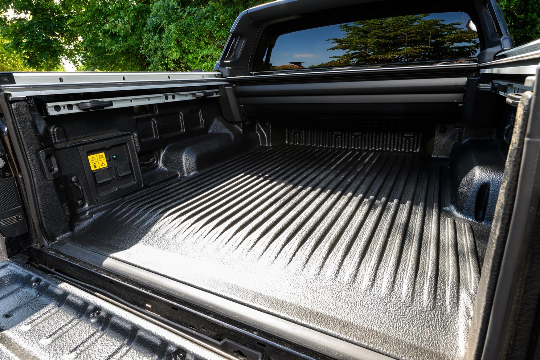The Ford Ranger PHEV has a slightly higher loading floor than the diesel.