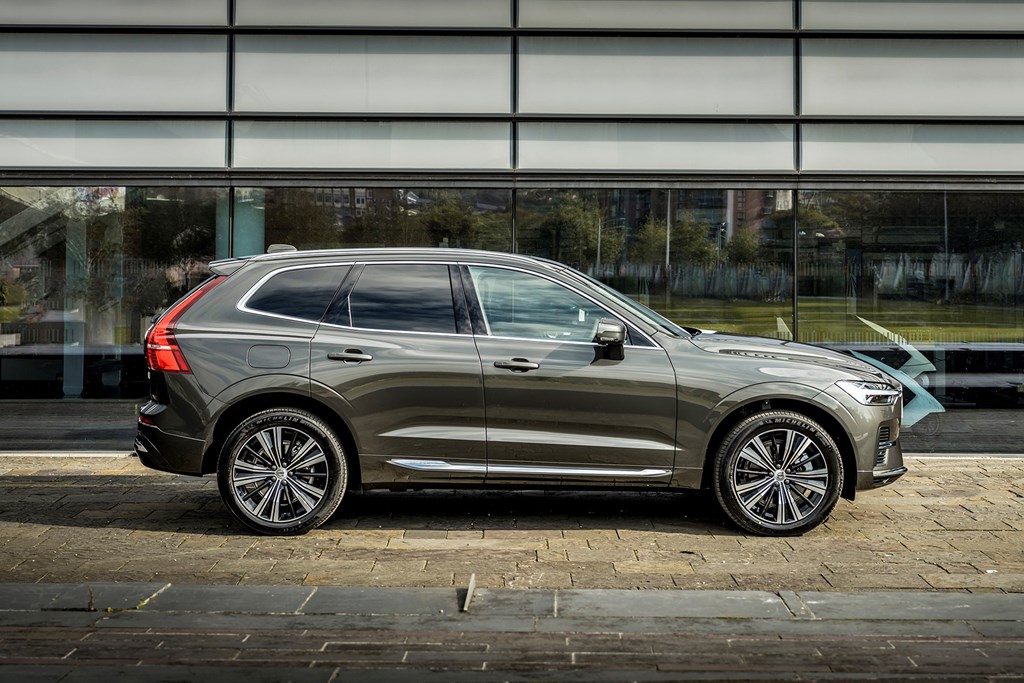 Volvo XC60 (2024) boot space & practicality