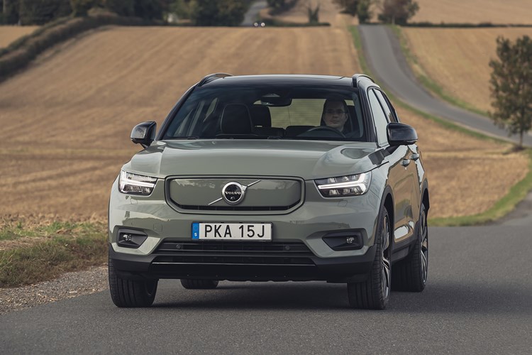 Volvo XC40 Recharge front driving