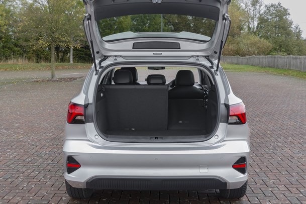 MG MG5 EV (2024) boot space & practicality