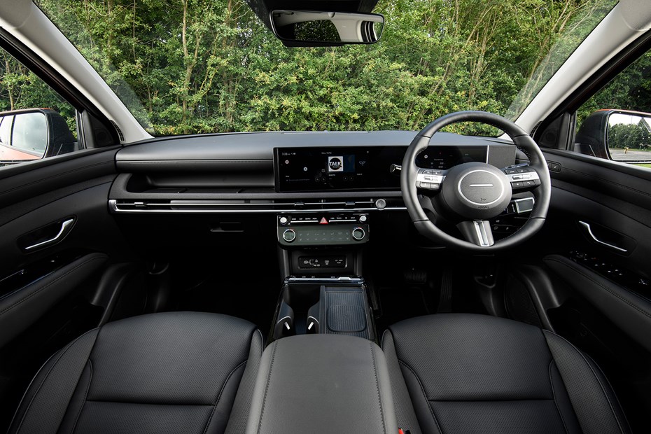 Hyundai Tucson (2024) interior