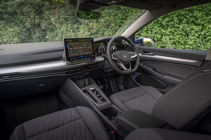 Volkswagen Golf Estate interior