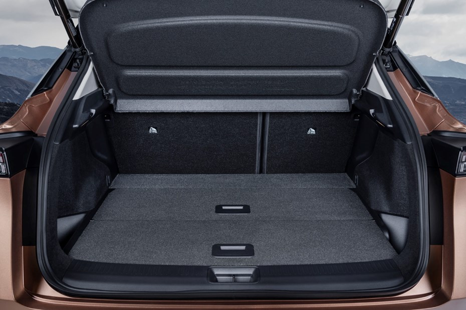 Nissan Ariya review (2022) luggage space