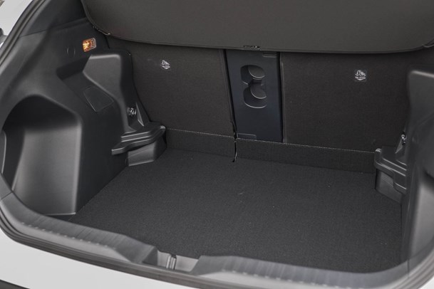 Toyota Yaris Cross (2024) boot space & practicality