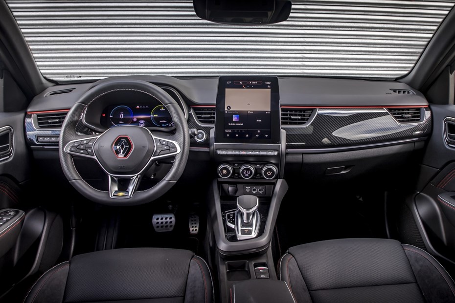 Renault Arkana (2024) interior