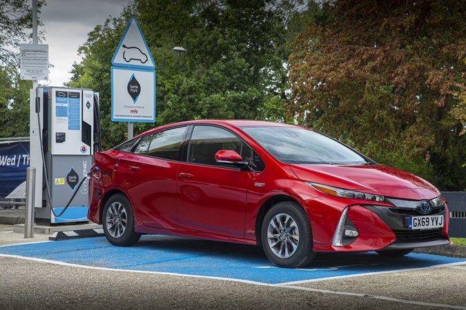 Toyota Prius Plug-in - charging