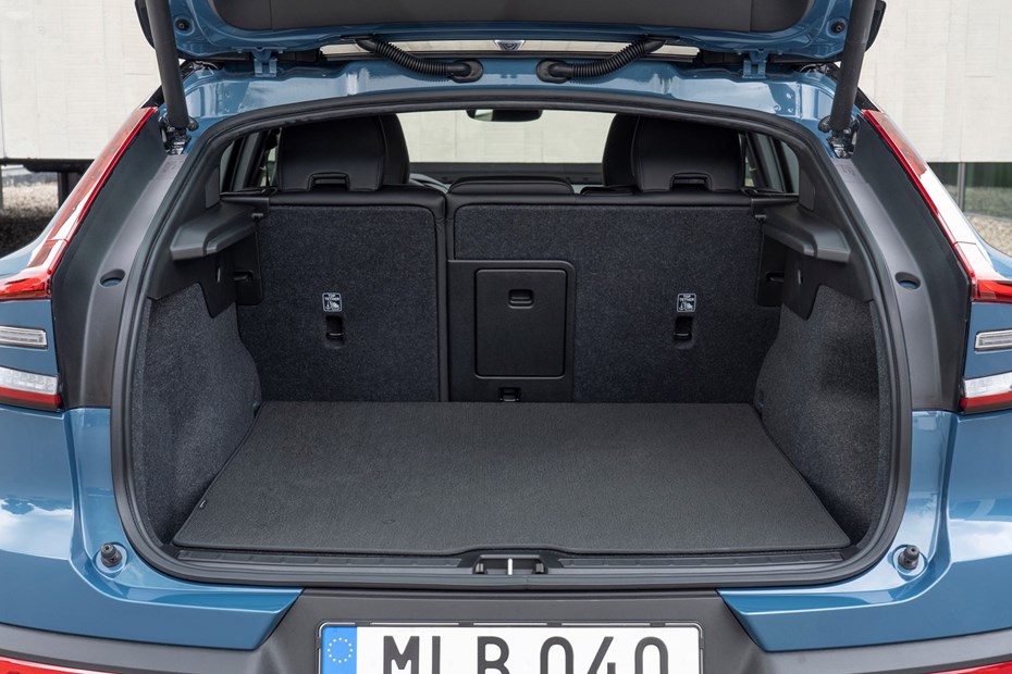 Volvo C40 (2024) boot space & practicality