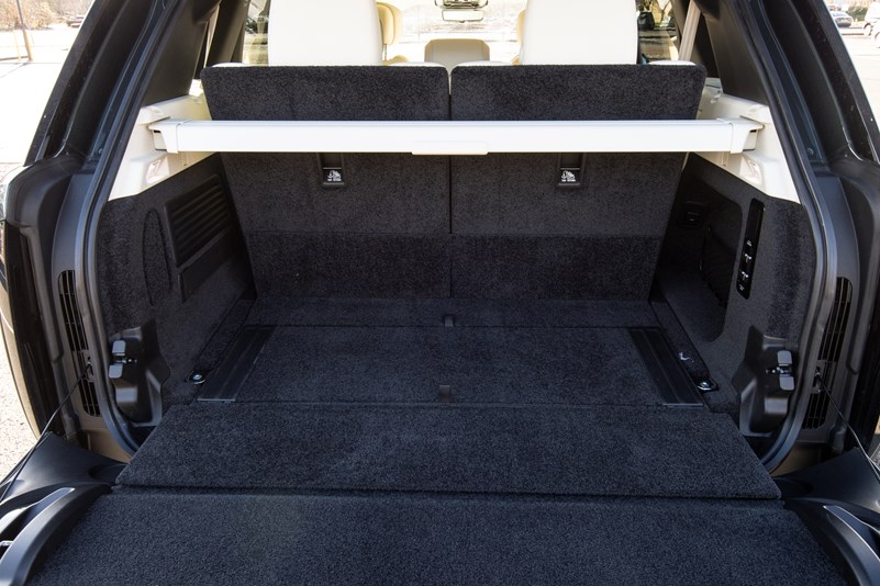 Range Rover (2024) boot space & practicality