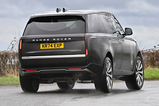 Land Rover Range Rover rear cornering