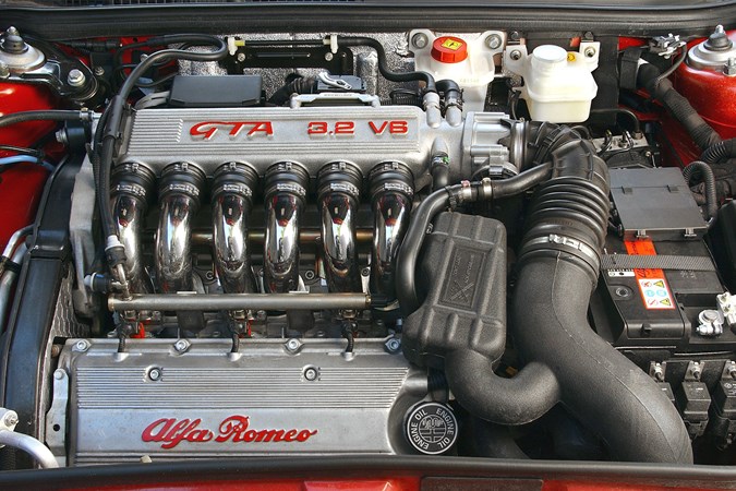 Alfa Romeo 147 GTA Busso engine bay