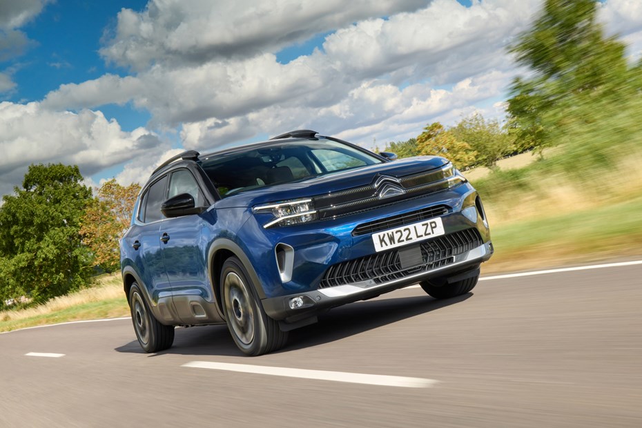 Citroen C5 Aircross driving
