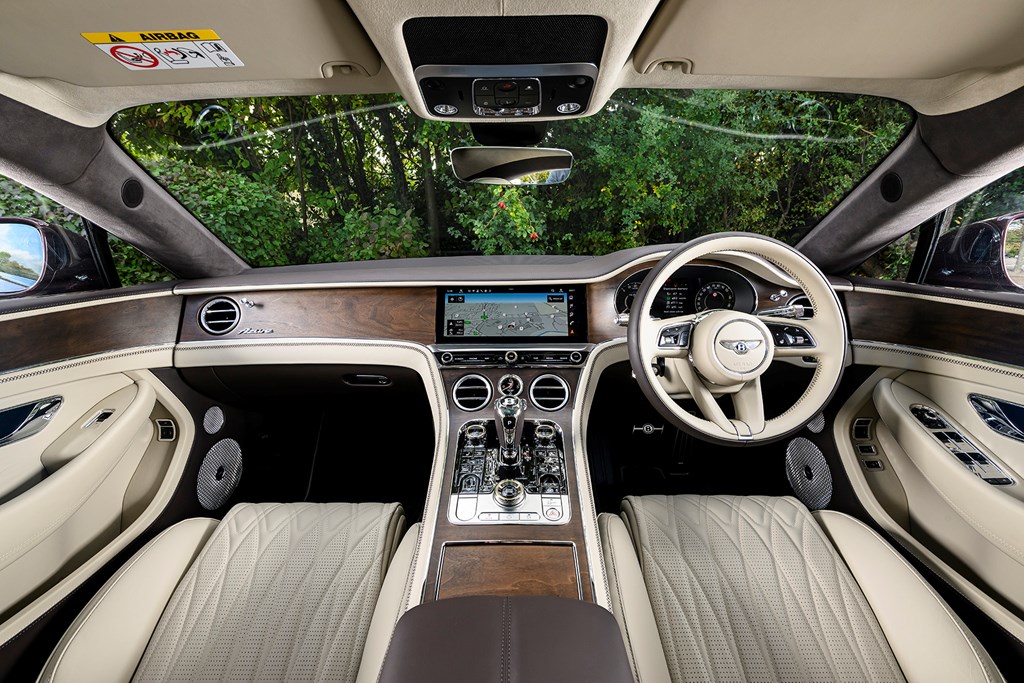 Bentley Continental GT (2026) interior