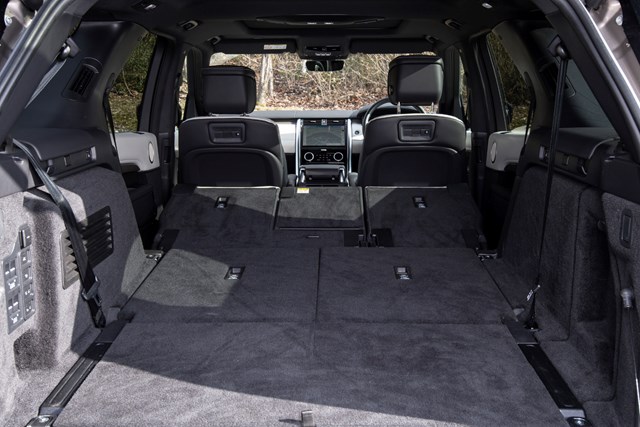 Land Rover Discovery (2024) boot space & practicality