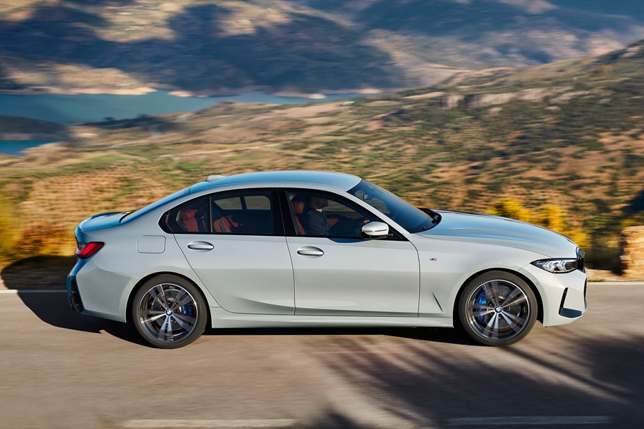 BMW 3-Series (2024) engines & performance