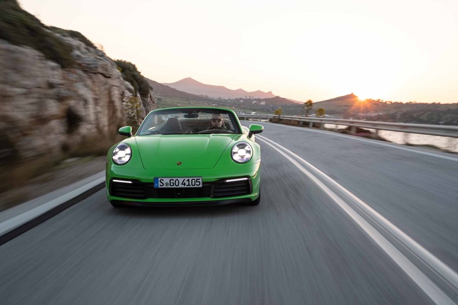 The 2023 Porsche 911 Carrera T Is The Not-So-Rich Person's, 55% OFF