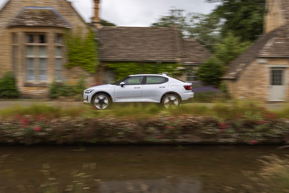 Polestar 2 profile driving