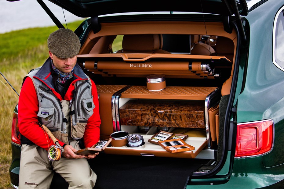 Bentley Bentayga 2024 boot space practicality