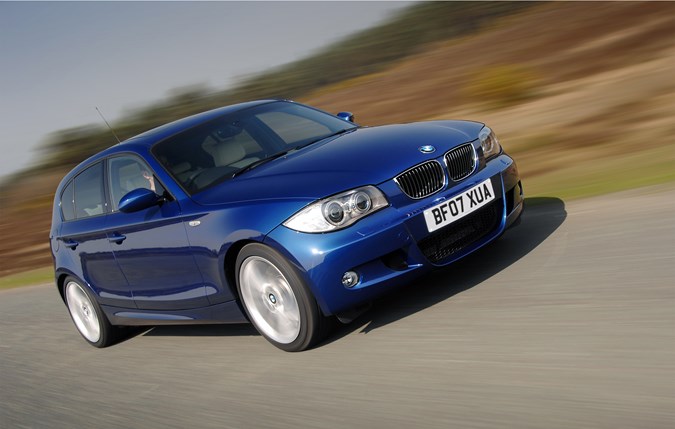 BMW 1 Series 2004-2011 front view, blue, driving, running costs