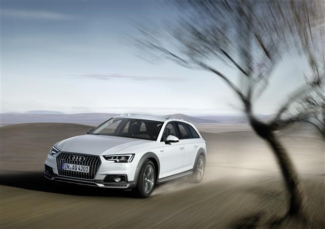 Audi A4 Allroad front driving