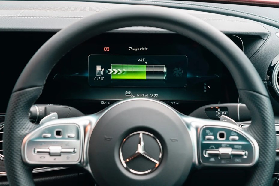Mercedes-Benz E-Class review - E300e plug-in hybrid charging display