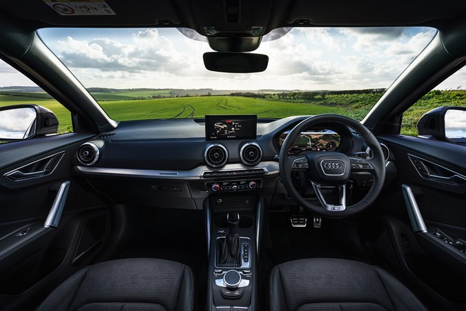 Audi Q2 (2021) interior view