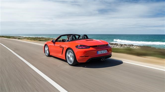 Porsche 718 Boxster red side