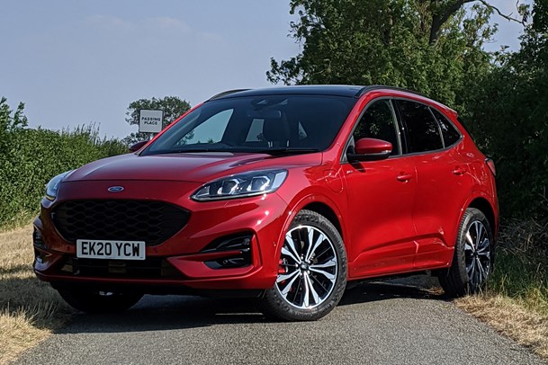 Ford Kuga front three quarter