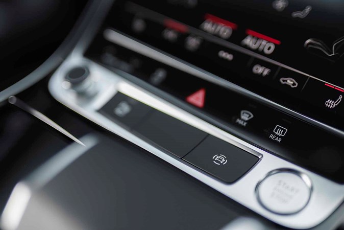 2020 Audi A8 TFSI e driver assistance